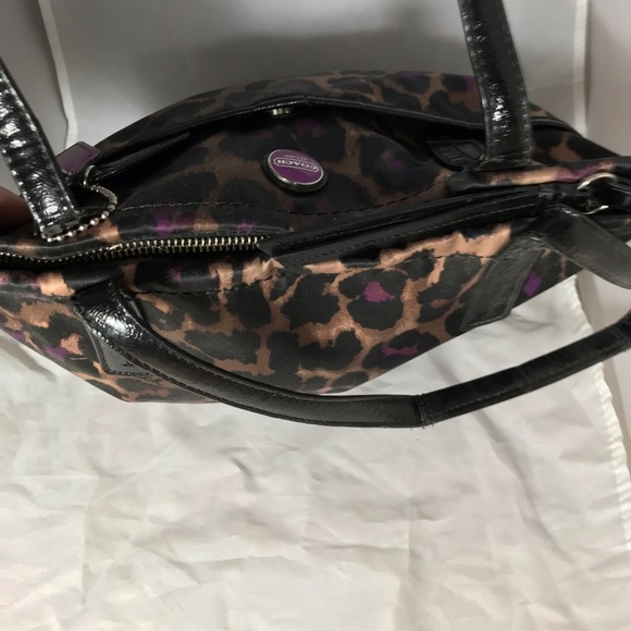 SOLD! Coach Ocelot Purple Purse J1394-F25282 NWOT - Picture 4 of 6